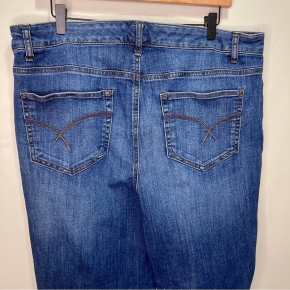 𝅺Pennington’s Slightly Curvy Straight Leg  Jeans Size 18 - Picture 10 of 11